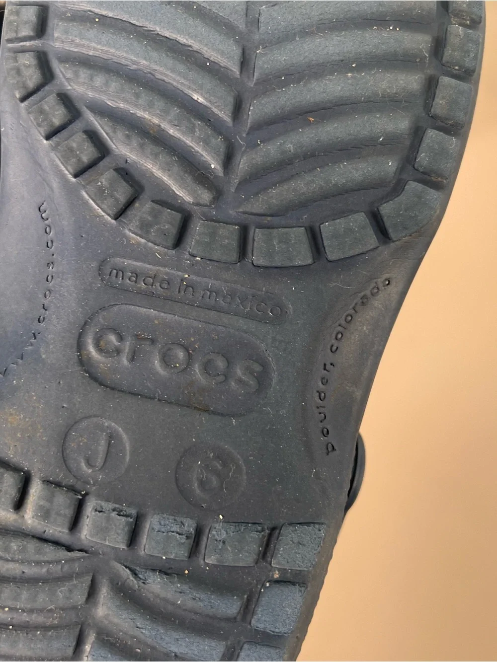 CROCS Blue Navy Classic Clogs  Unisex Kids Juniors Size 6